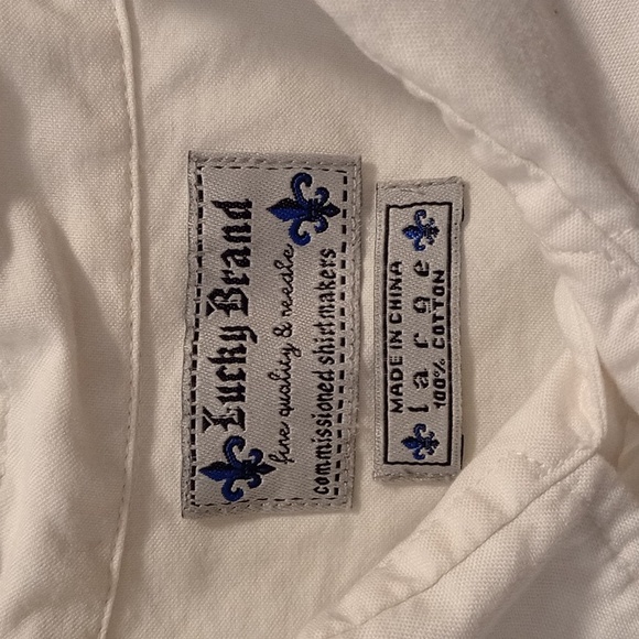 Clothes - Picture 2 of 3